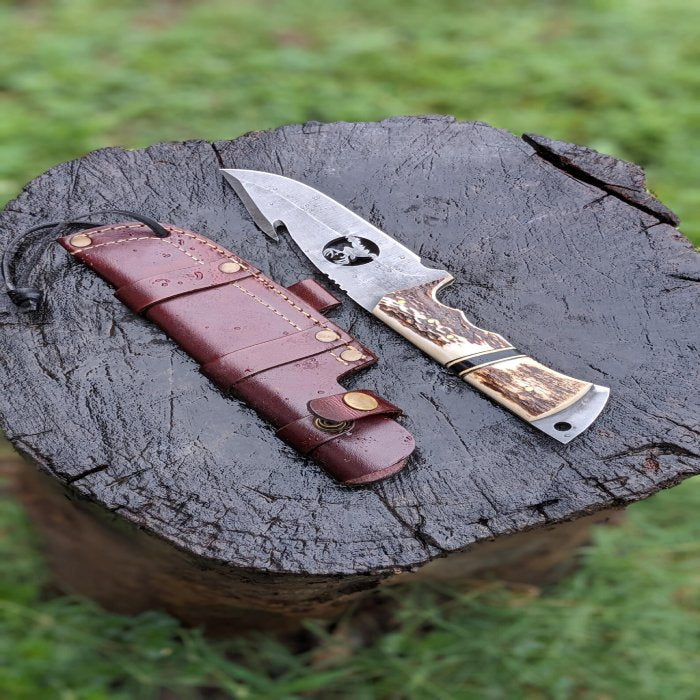 Handcrafted Damascus Steel Gut Hook Knife With Leather Case