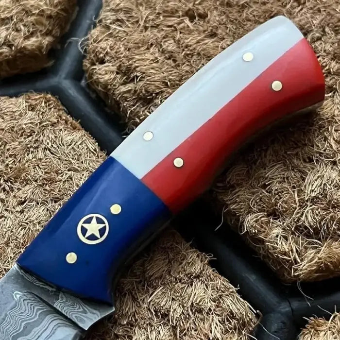 Damascus Steel Custom Handcrafted Texas Flag Hunting Bushcraft Skinner Knife