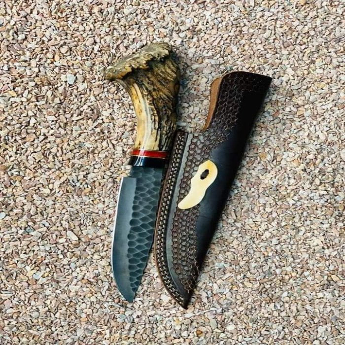 Handcrafted Vintage Buckhorn Knife With Leather Case