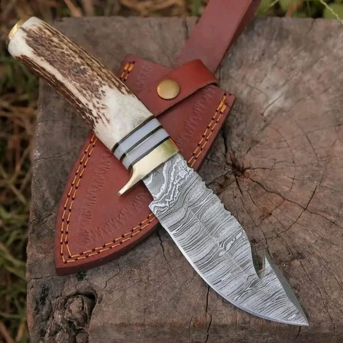 Stag Handle Gut Hook Knife - Handmade Hunting Skinning Knife - Razor Sharp Damascus Steel Blade
