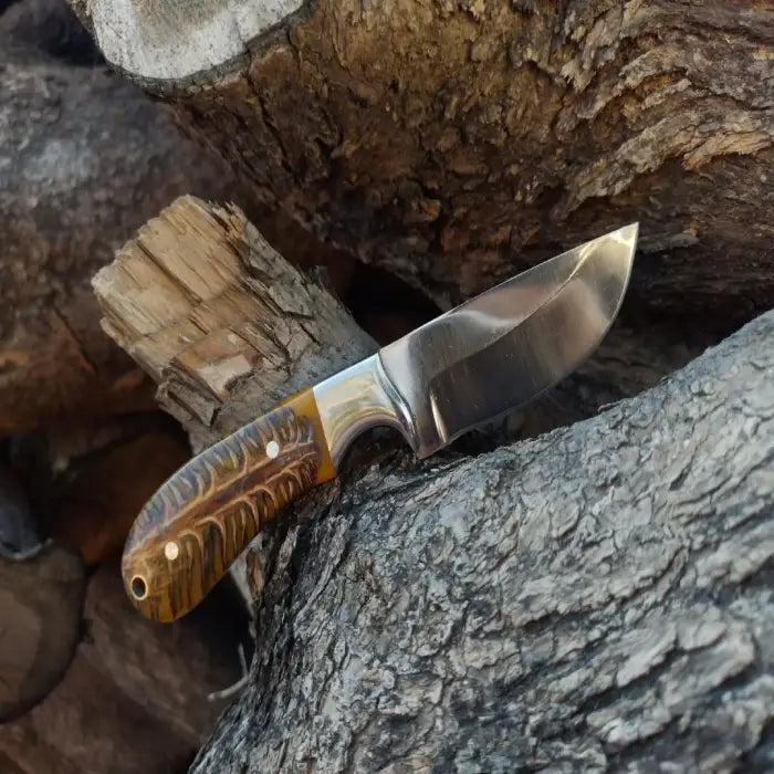 Mirror finish Western Cowboy knife with pancake leather sheath