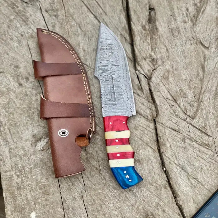 Handmade Damascus Steel Hunting Knife with Leather Sheath – Patriotic Handle Design