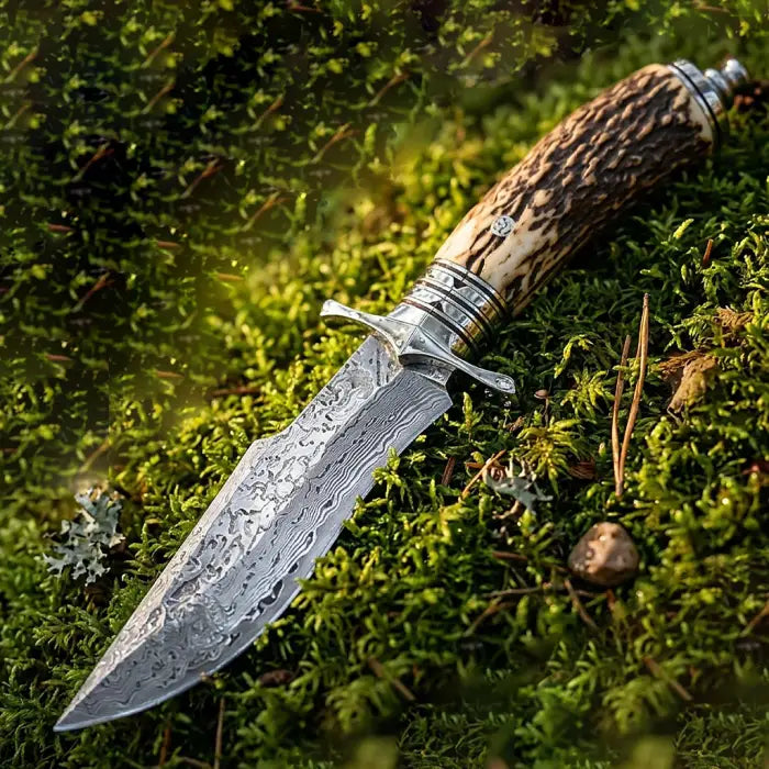 Damascus Hunting Knife, Stag Horn Handle, Outdoor Survival Tool