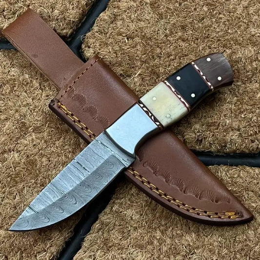 Damascus Steel Custom Handcrafted Hunting Skinner Bushcraft Knife